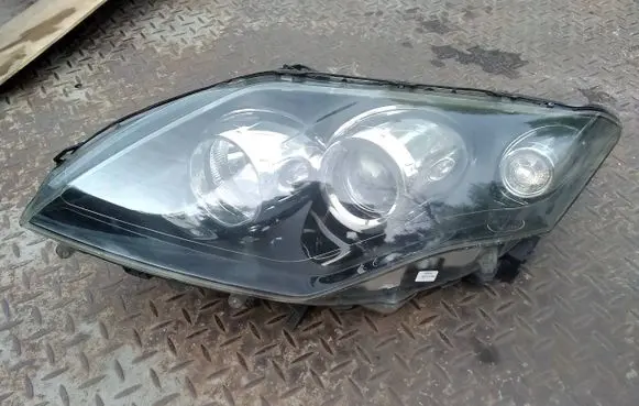 Renault Laguna III Headlight/headlamp 89902276 260600041R
