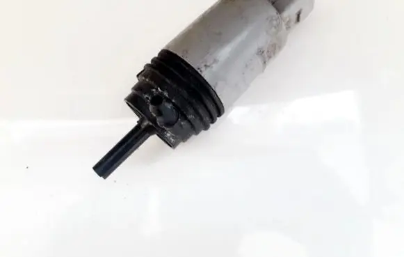 BMW 3 E90 E91 Windscreen/windshield washer pump 67126934159 23557610