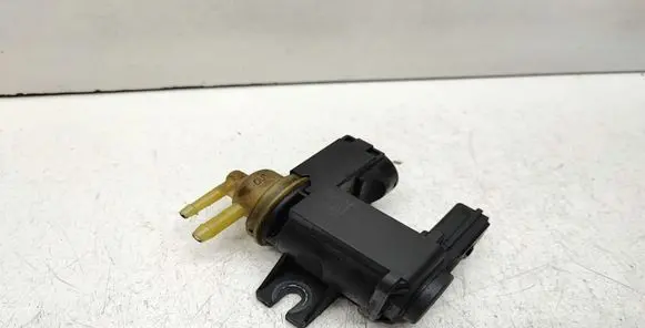 Audi A6 S6 C7 4G Turbo solenoid valve