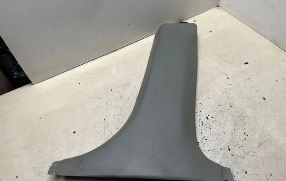 (B) pillar trim (bottom)