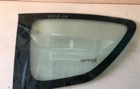Peugeot 107 Rear side window AS2