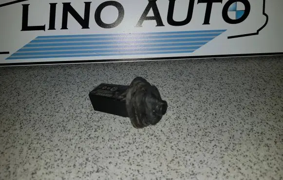 BMW 7 E65 E66 Fuel tank opening switch 8228939