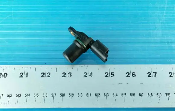 Nissan Qashqai Camshaft position sensor 8200033686 21591287