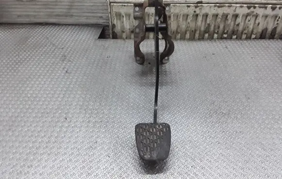 Mercedes-Benz Sprinter W906 Brake pedal 