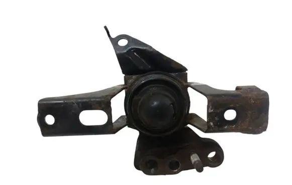 Toyota Verso-S Engine mount bracket