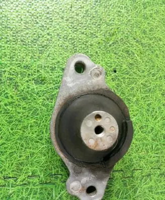 Toyota Prius (NHW20) Engine mount bracket 1230521190 RT3624