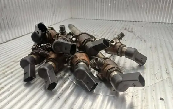 Fuel injectors set