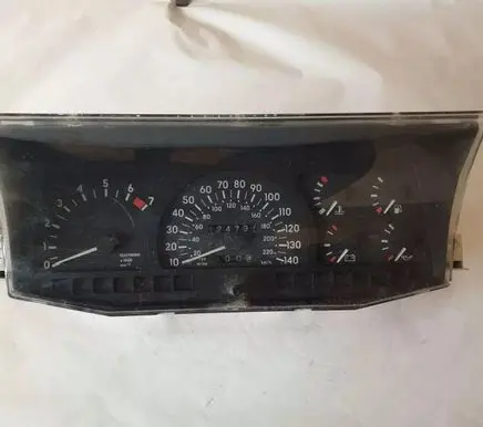 Opel Frontera A Speedometer (instrument cluster) 81117707 87001271
