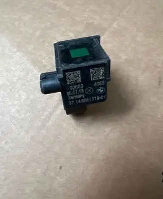 BMW 3 G20 G21 Acceleration sensor 6861319 02689 060718