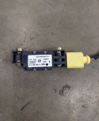 Audi A4 S4 B6 8E 8H Airbag deployment crash/impact sensor 8E0959643A 160503 023180A05P79