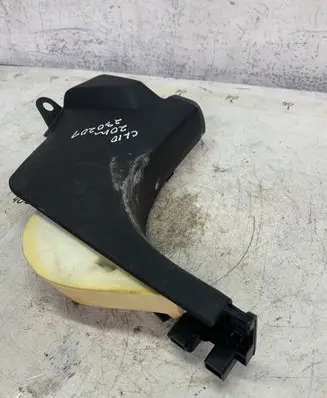 Renault Clio V Foot area side trim 