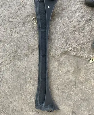 Ford S-MAX Engine hood trim 6M21U02216A