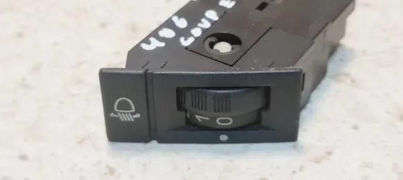 Peugeot 406 Headlight level height control switch B8049