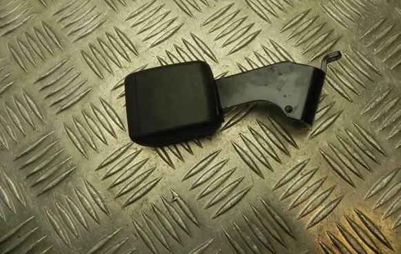 Maserati Levante Front seatbelt buckle 634173700C M4309