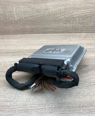 Audi A4 S4 B5 8D Engine control unit/module ECU 3B0907552J 0261206122 USED