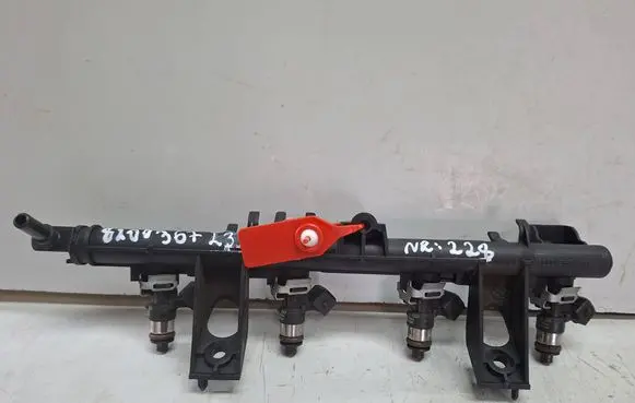 Renault Twingo II Fuel main line pipe S27610228 0280158046