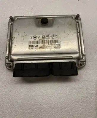 Volkswagen PASSAT B5 Engine control unit/module 038906019 0281011201