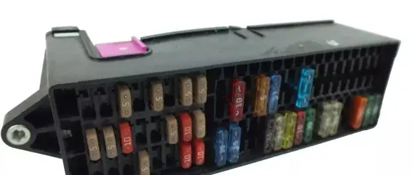 Volkswagen Caddy Fuse box set 1T1937615A