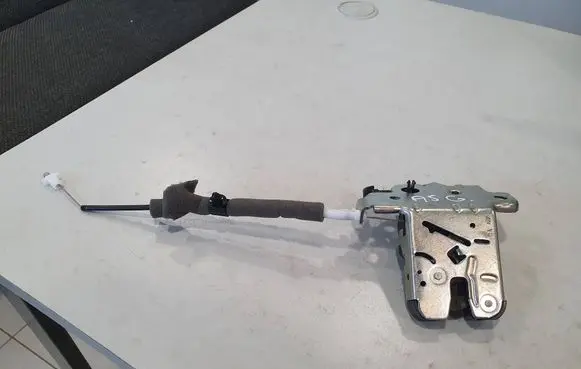 Audi A5 Tailgate/trunk/boot lock/catch/latch 4M0827506D 133053