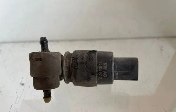 Audi A6 S6 C6 4F Windscreen/windshield washer pump 1T0955651A