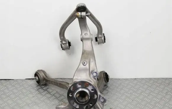 Mercedes-Benz S AMG W222 Front wheel hub spindle knuckle A2221901
