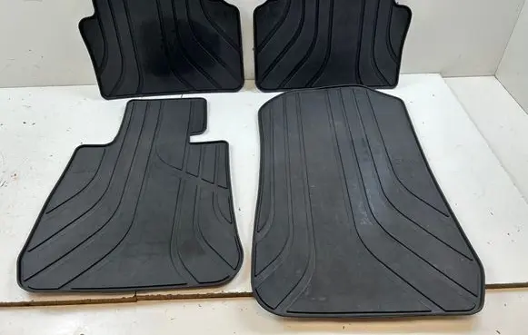BMW 3 E90 E91 Car floor mat set 2311024 2311000