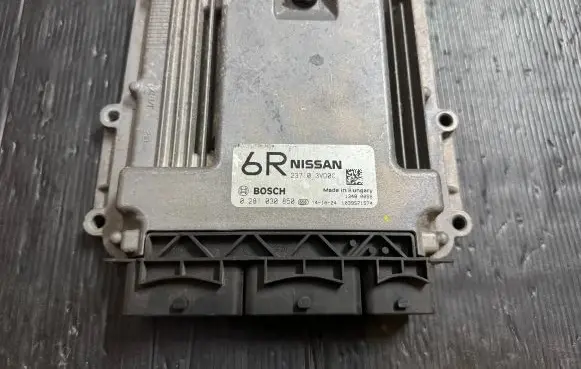 Nissan NV200 Engine control unit/module 237103VD0C 0281030850 1039S71574