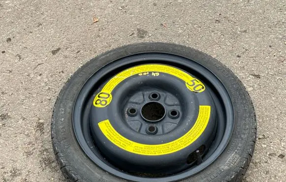 Volkswagen Golf III R14 spare wheel 857601 0250 025DET45