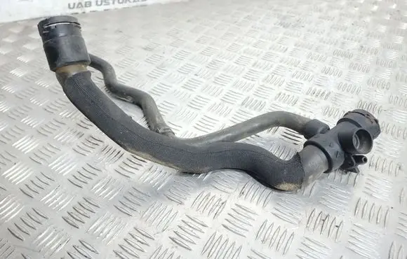 Audi A4 S4 B7 8E 8H Engine coolant pipe/hose 8E0121049L