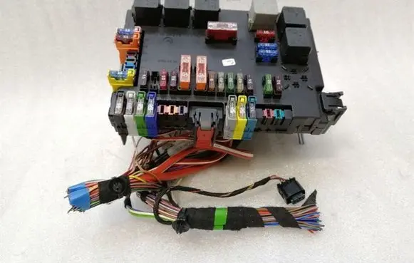 Mercedes-Benz S W221 SAM control unit A2219006902