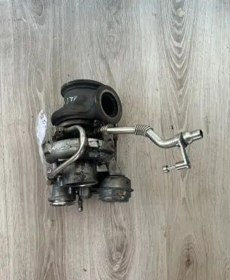 BMW 7 F01 F02 F03 F04 Turbo 7576985