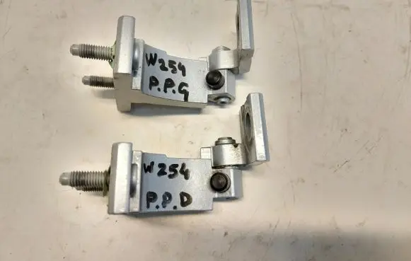 Mercedes-Benz GLC C254 Front door hinge set MERCEDESW254AWPP