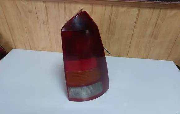 Ford Focus Tail light bulb cover holder Xs4x13n004ec