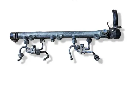 BMW X3 E83 Fuel main line pipe 0281002481 7787164