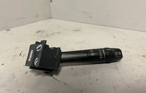 Volvo V70 Wiper control stalk 30768101 J5W37D