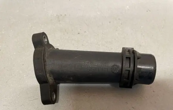 BMW 1 F20 F21 Turbo air intake inlet pipe/hose 8571141