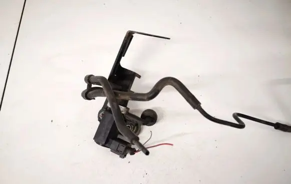Volkswagen Touareg I Turbo solenoid valve 1j0906627