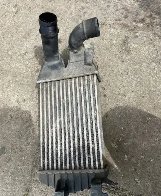 Opel Zafira B Intercooler radiator WTP8630 13213402 0257C