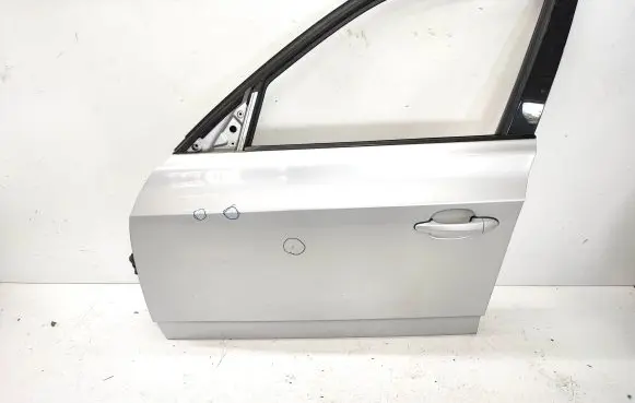 BMW X3 E83 Front door