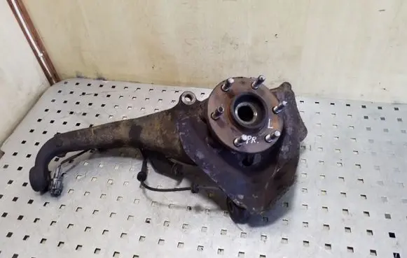 Nissan Pathfinder R51 Front wheel hub