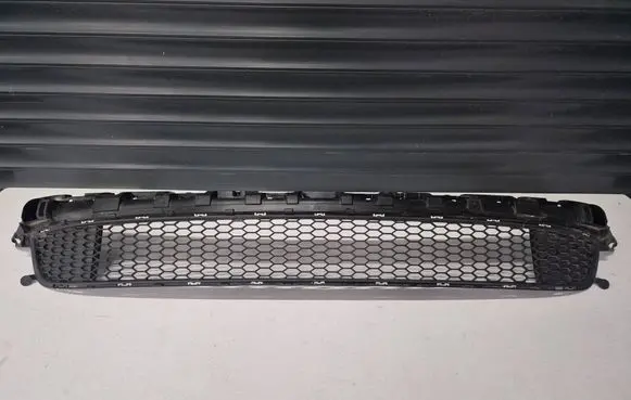 Renault Trafic III (X82) Front bumper lower grill 622544919R