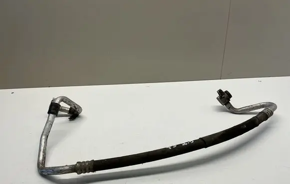 Volkswagen Multivan T5 Air conditioning (A/C) pipe/hose 7H0820721AE