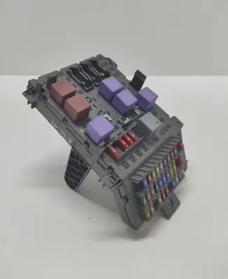 Renault Laguna I Fuse module