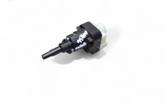 Audi A4 S4 B6 8E 8H Brake pedal sensor switch