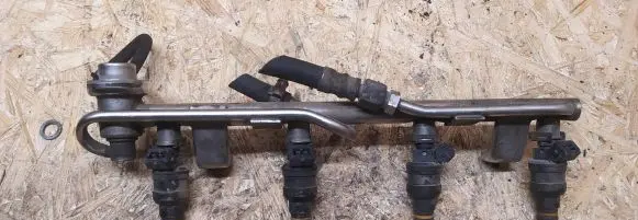 Audi A6 S6 C5 4B Fuel main line pipe 058133681