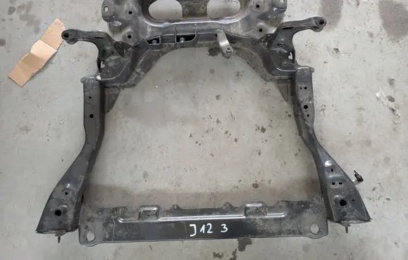 Nissan Qashqai J12 Front subframe
