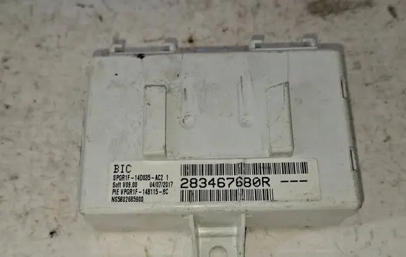 Renault Captur Other control units/modules 283467680R