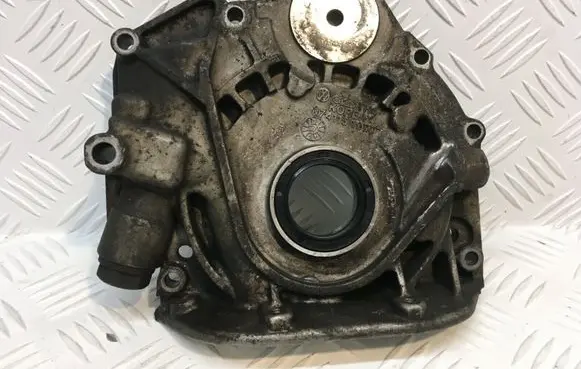 Volkswagen Crafter Oil pump 074115109C