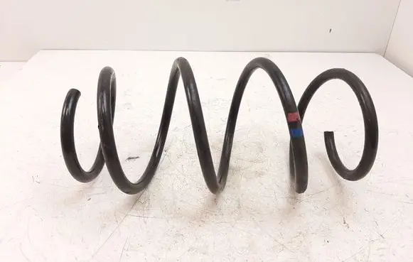 Volkswagen Golf VII Front coil spring