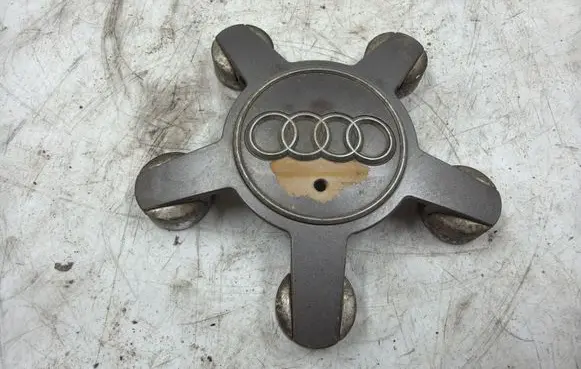 Audi A4 S4 B8 8K Original wheel cap 4F0601165